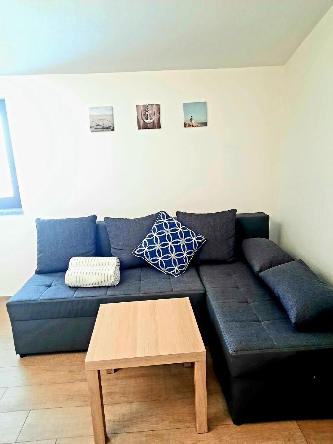 Holiday Erna - Apartments Cherry & Blue Novigrad Istria المظهر الخارجي الصورة